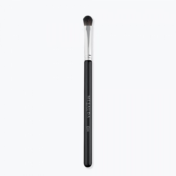 Medium Eyeshadow Brush E04